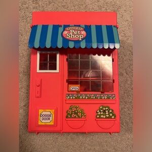 Vintage Kenner Littlest Pet Shop Store Carry Case with Extras